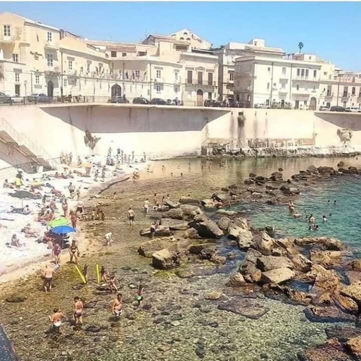 Rosa Holiday Home Syracuse Bagian luar foto