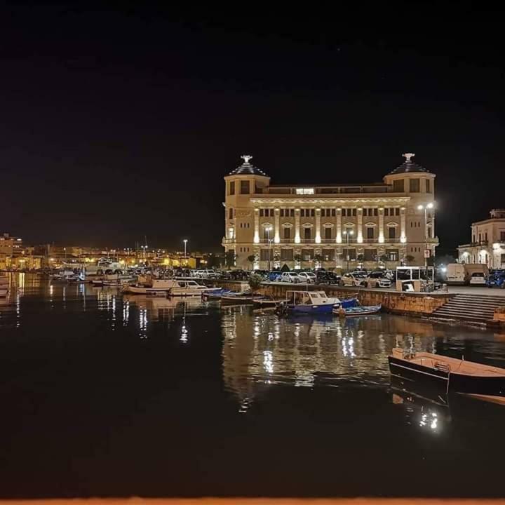 Rosa Holiday Home Syracuse Bagian luar foto